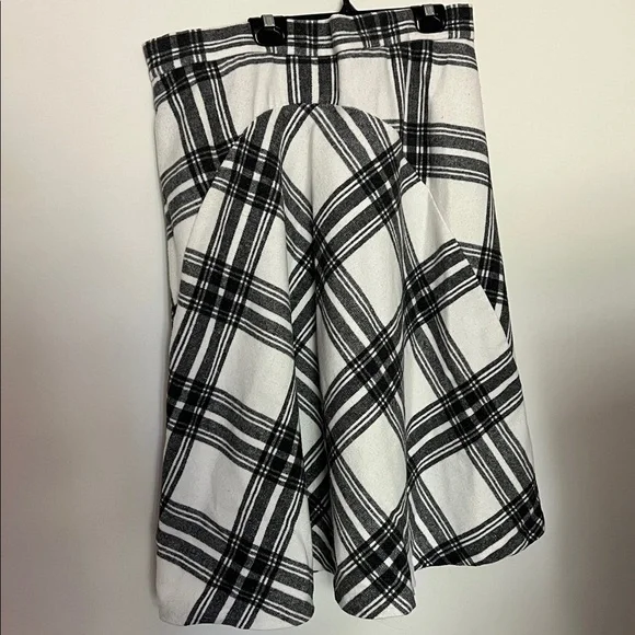 Eloquii Black and White Plaid A-Line Skirt - Picture 1 of 3